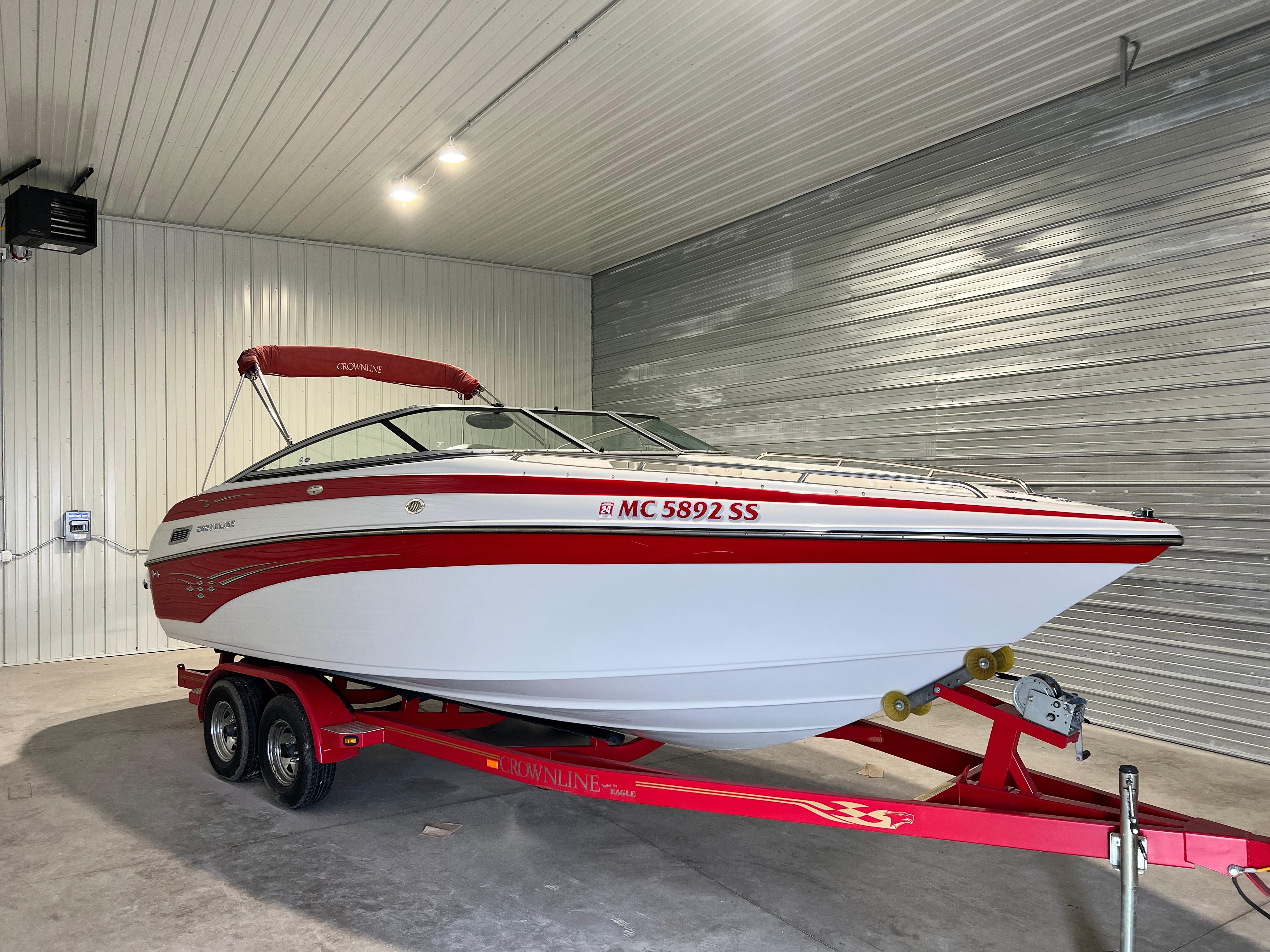 Used 2004 Crownline 230 BR, 49720 Charlevoix - Boat Trader