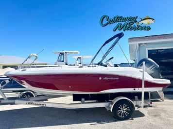 2023 Hurricane SunDeck Sport 205 OB