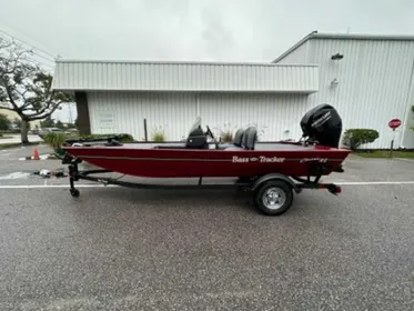 2024 Tracker Bass Tracker Classic XL