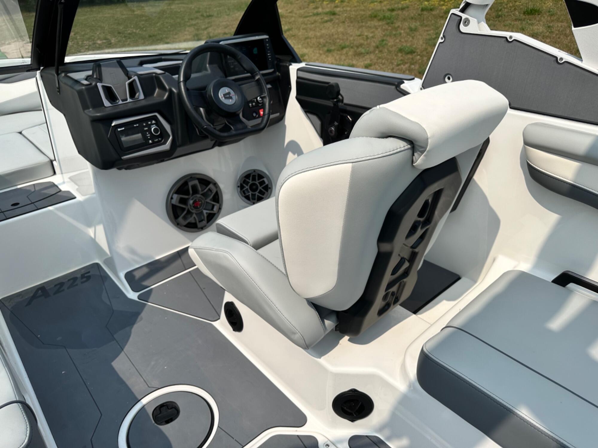 New 2023 Axis A225, 49796 Walloon Lake - Boat Trader