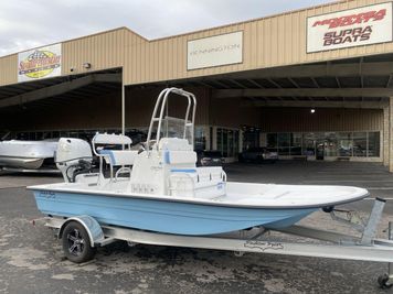 2023 Shallow Sport 18 Sport