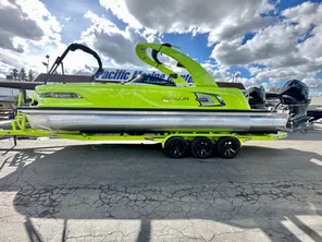 2024 Avalon 27' Carbon Series Excalibur Elite w/ Twin 500HP Mercury's