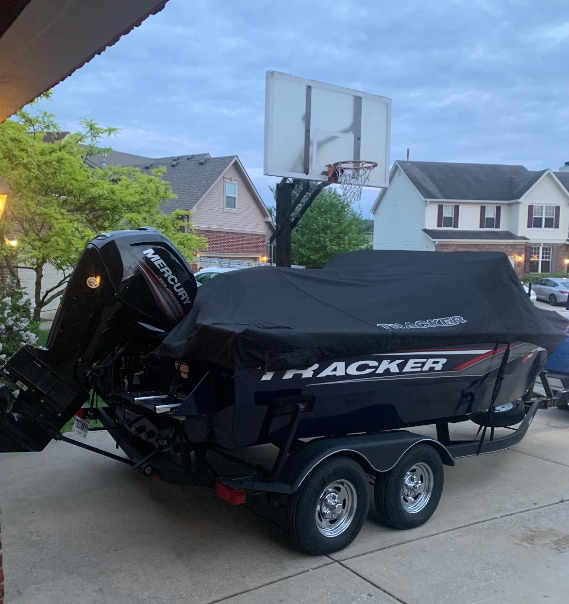 2019 Tracker Targa V-18