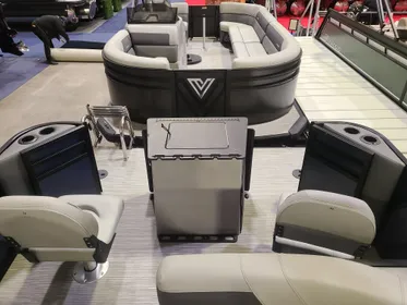 2024 Viaggio Lago V18F With A 70HP Suzuki Motor