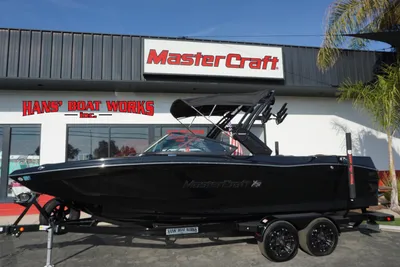 2022 MasterCraft XT24