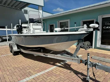 2018 Mako 21 LTS