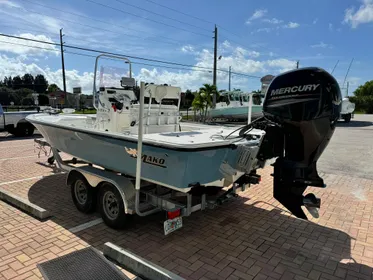 2018 Mako 21 LTS