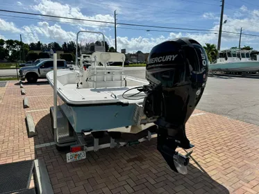 2018 Mako 21 LTS