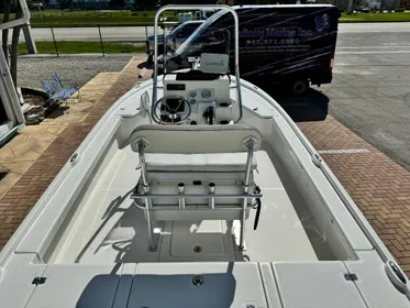 2018 Mako 21 LTS