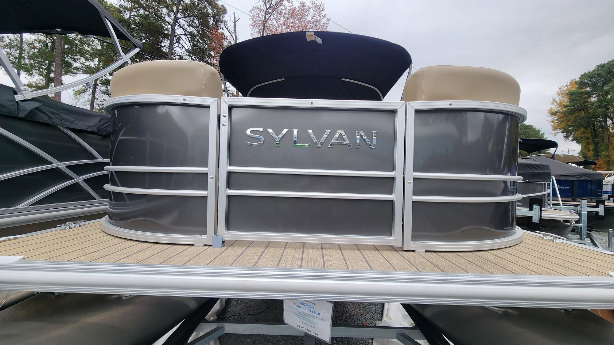 2024 Sylvan 8520 Mirage Cruise