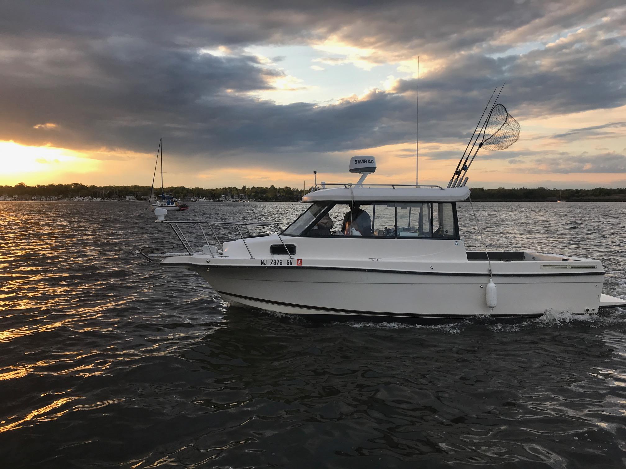 Used 2001 Bayliner 2359 Trophy Hardtop, 10312 Staten Island - Boat Trader