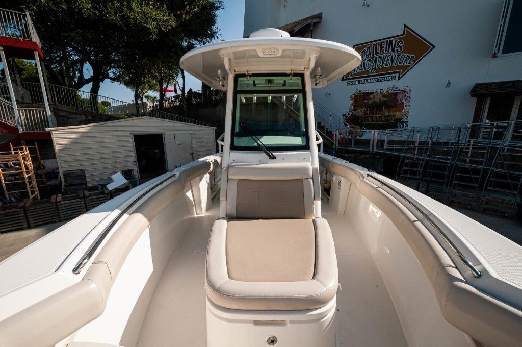 2018 Boston Whaler 280 Outrage Console