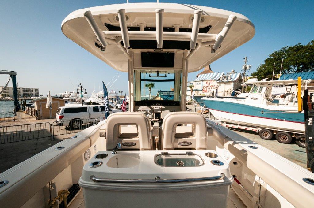 2018 Boston Whaler 280 Outrage Console 2