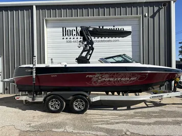 2010 Nautique Super Air Nautique 226