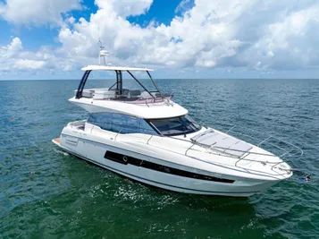 2024 Prestige 460 Flybridge