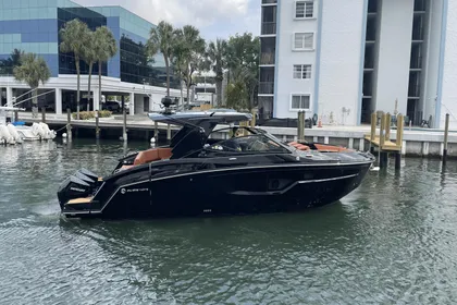 2022 Cruisers Yachts 38 GLS South Beach OB