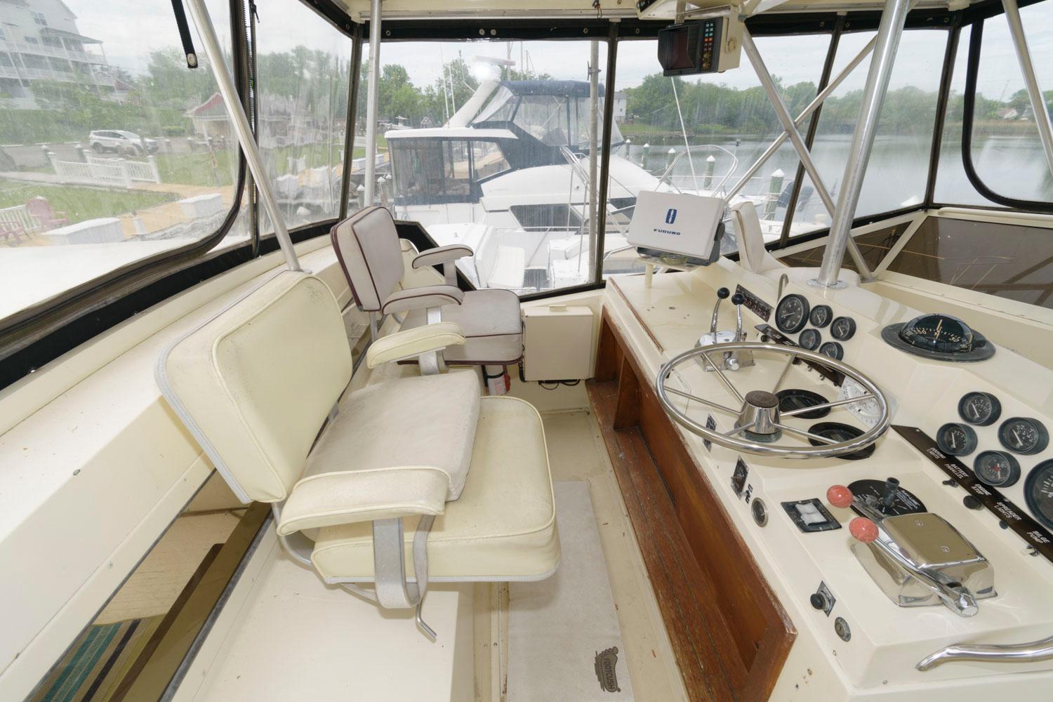 1984 Viking 44 Motor Yacht