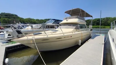 1983 Sea Ray 360 Aft Cabin