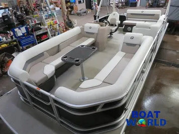 2024 Princecraft Vectra 25 RL Swingback Lounge Pontoon & Mercury 4-