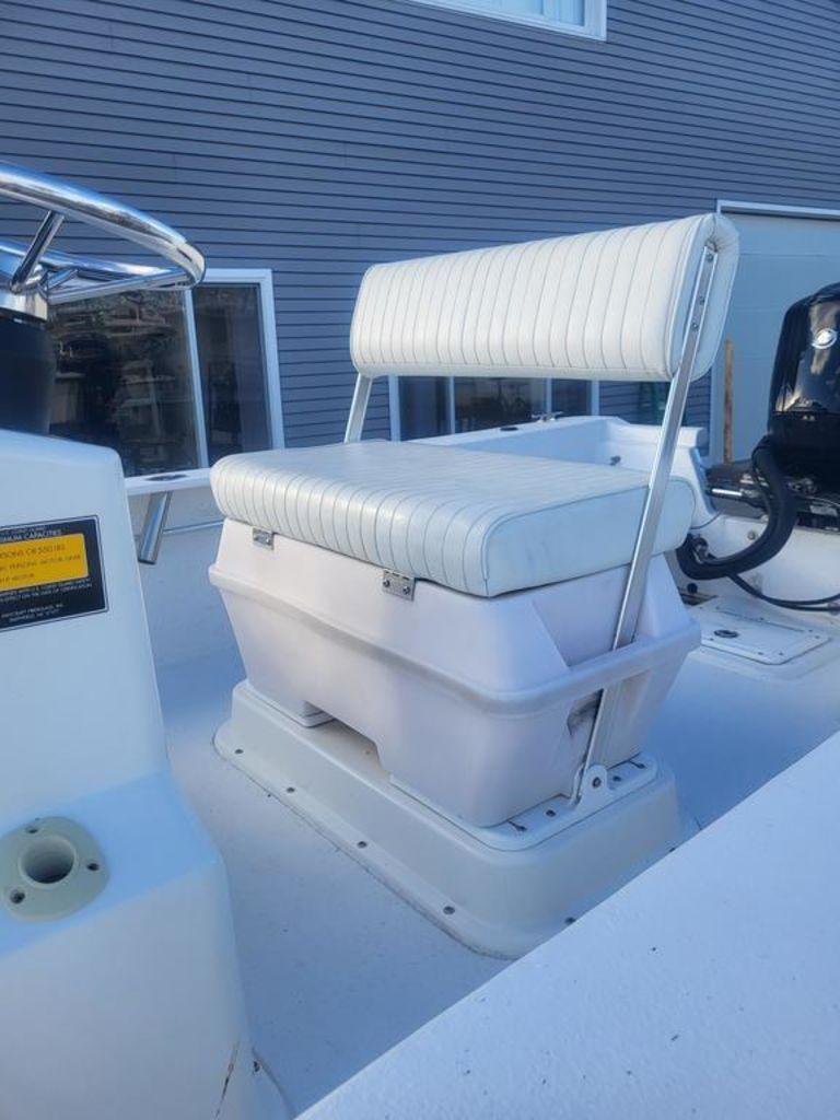 2022 May-Craft 1800 Center Console