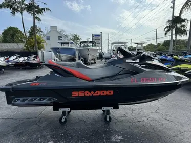 2014 Sea-Doo Waverunner GTX