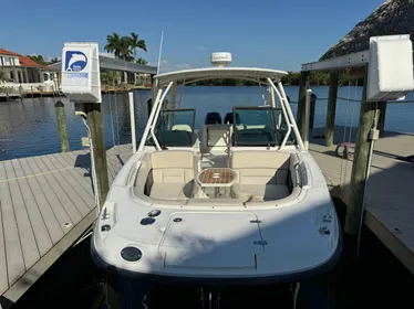 2013 Boston Whaler 270 Vantage