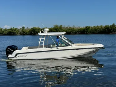 2013 Boston Whaler 270 Vantage