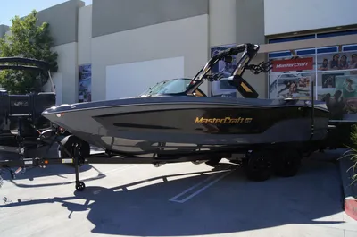 2024 MasterCraft XT24