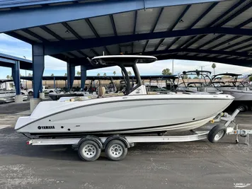 2024 Yamaha Boats 255 FSH Sport H