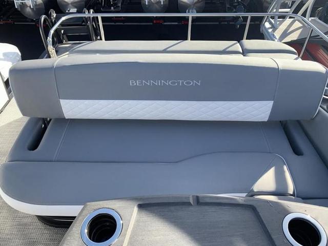 2024 Bennington 22 LSB - Swingback - Tritoon