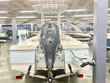 2024 Robalo 246 Cayman