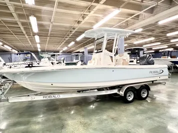 2024 Robalo 246 Cayman