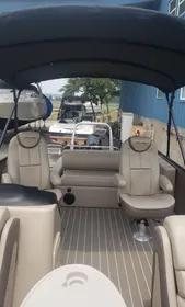 2022 Bentley Pontoons Elite 223 Swingback