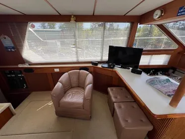 1990 Tollycraft 40 Sundeck Motor Yacht