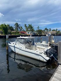 2006 Boston Whaler 305 Conquest