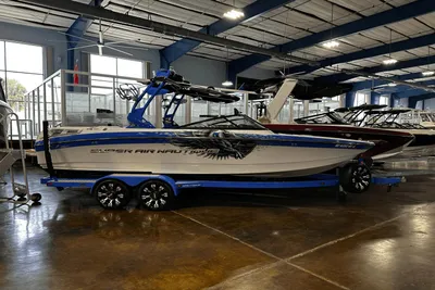 2011 Nautique Super Air Nautique 230