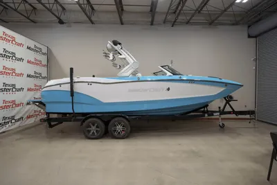 2023 MasterCraft X24