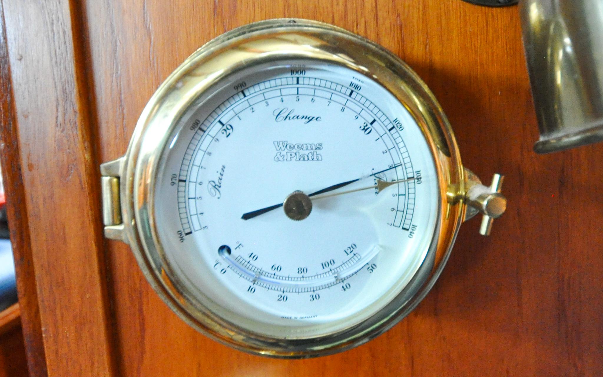 Sabre 42 - Jubilee - Salon - Barometer