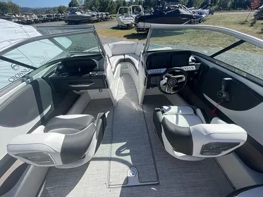 2024 Crownline 220 SS SURF