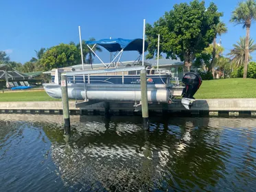 2020-SUNTRACKER-SPORTFISH-22-DLX