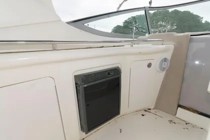 2005 Sea Ray 300 Sundancer