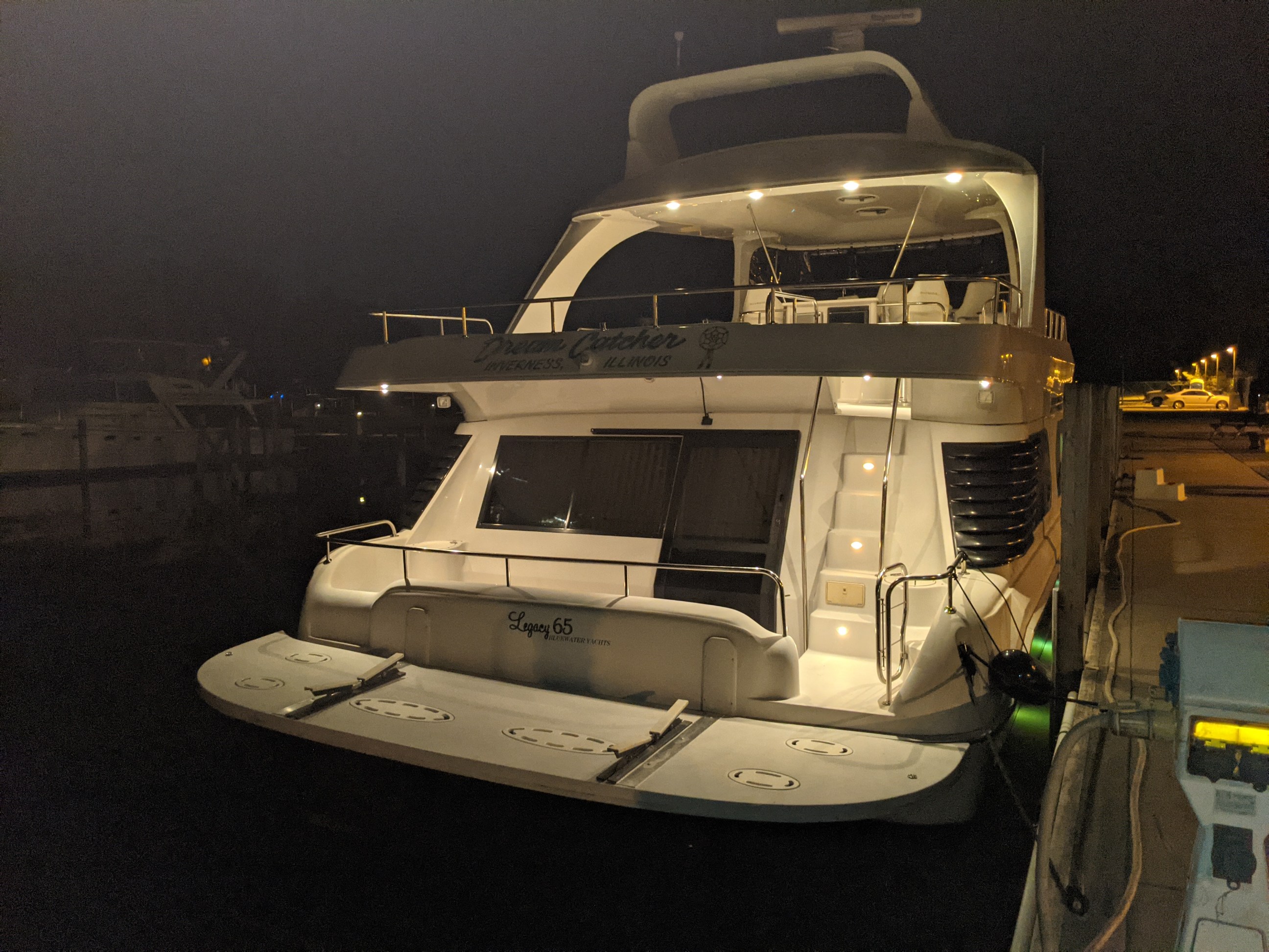 2007 Bluewater 65 Legacy