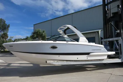 2023 Chaparral 270 OSX Bowrider