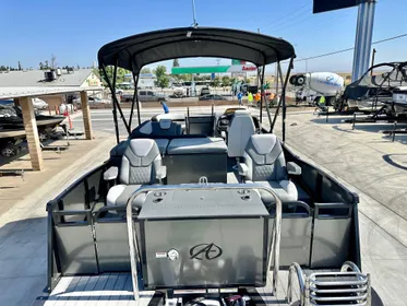 2023 Avalon Catalina Rear Fish 23 w/ 150HP Mercury!