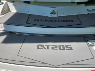 2017 Glastron GTSF-205 Boat Rig