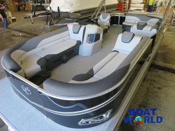 2024 Tahoe LTZ 2385 Cruise Pontoon & Honda 4-Stroke EFI