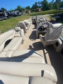 2011 Sun Tracker Party Barge® 25 Pontoon Boat