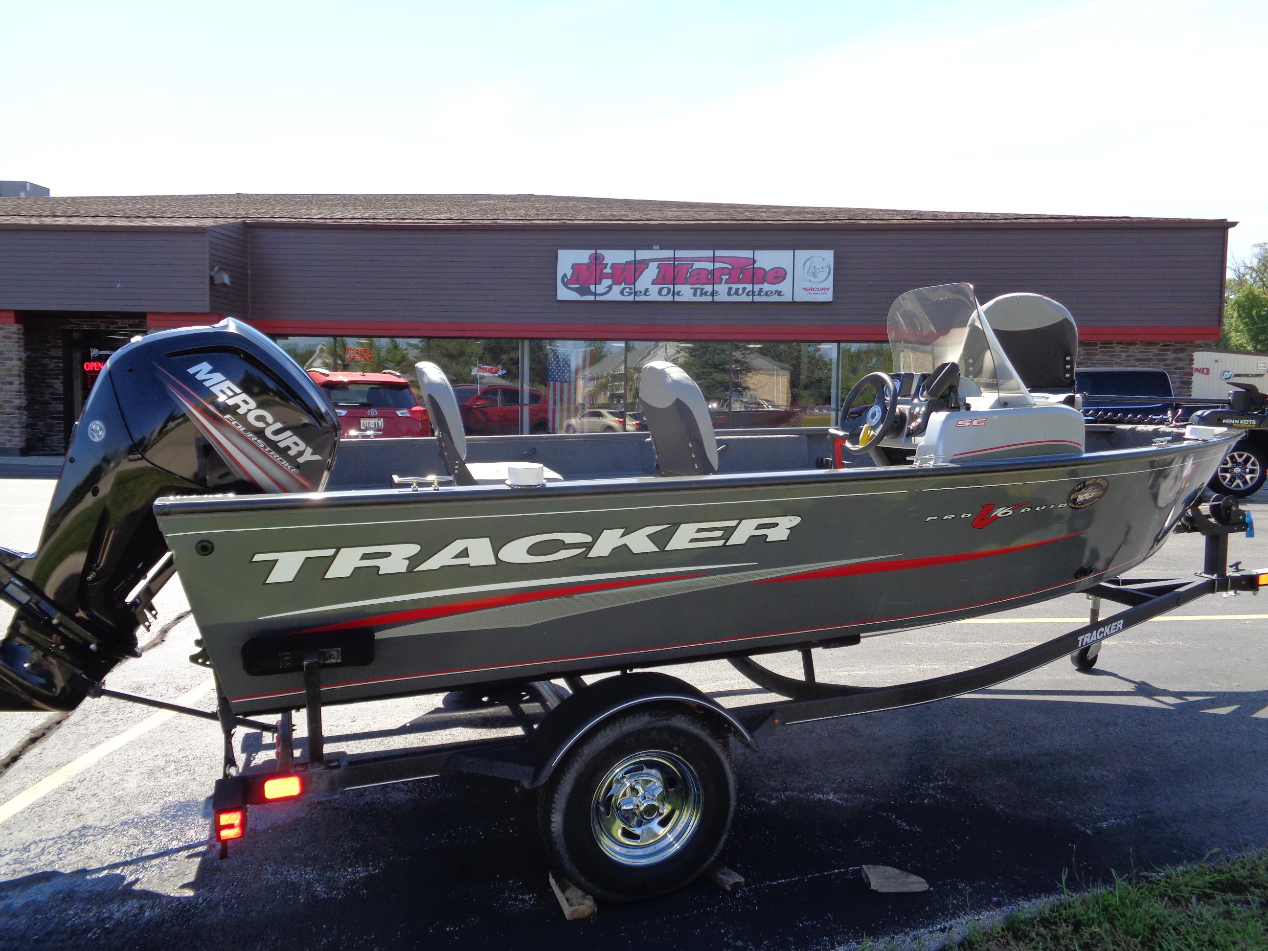 Used 2018 Tracker Pro Guide V16, 53130 Hales Corners - Boat Trader