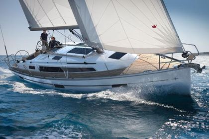 Manufacturer Provided Image: Bavaria Cruiser 37