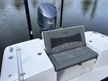 2020 Crevalle 26 HCO YAMAHA 300 LOADED